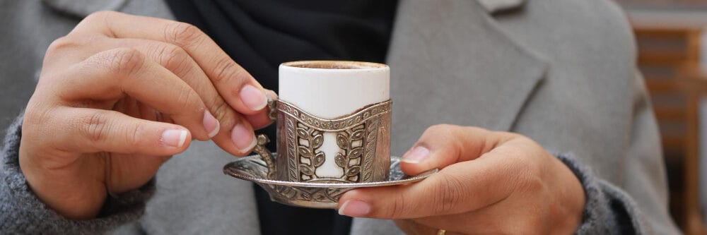 مقهى حبق logo